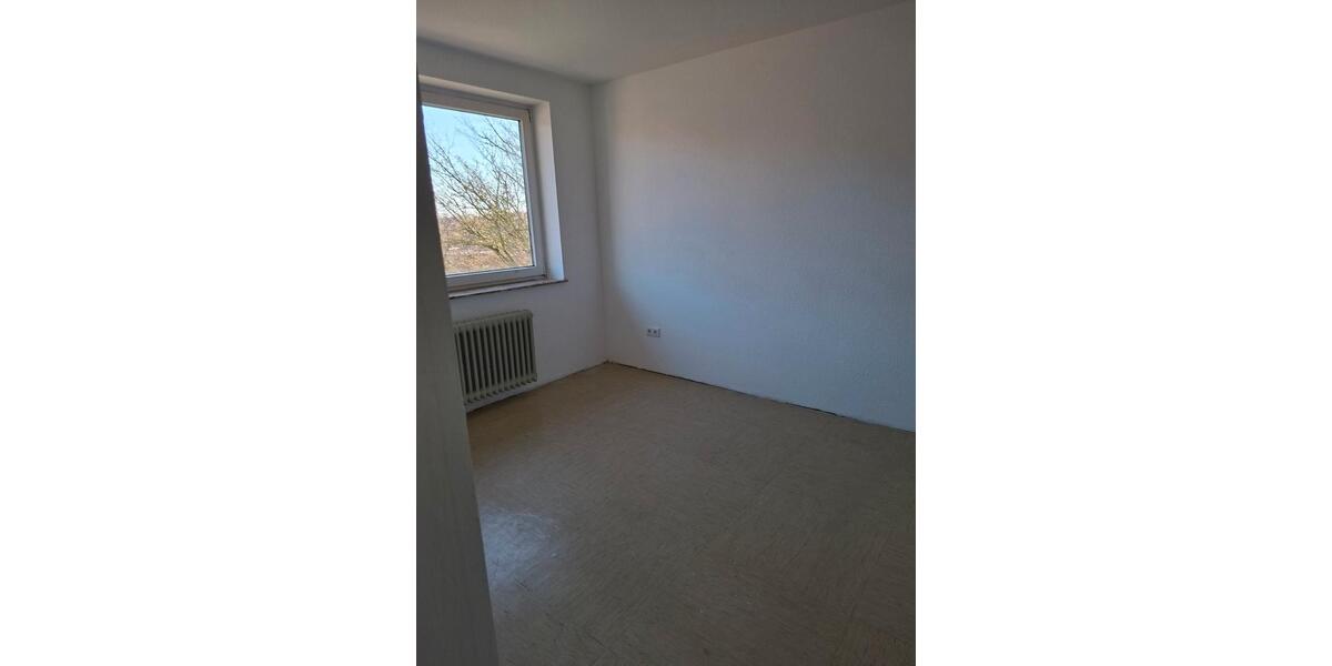 Etagenwohnung Emden - 4 Zimmer, 88 m&sup2;, 574&euro; | Angebot:25989528