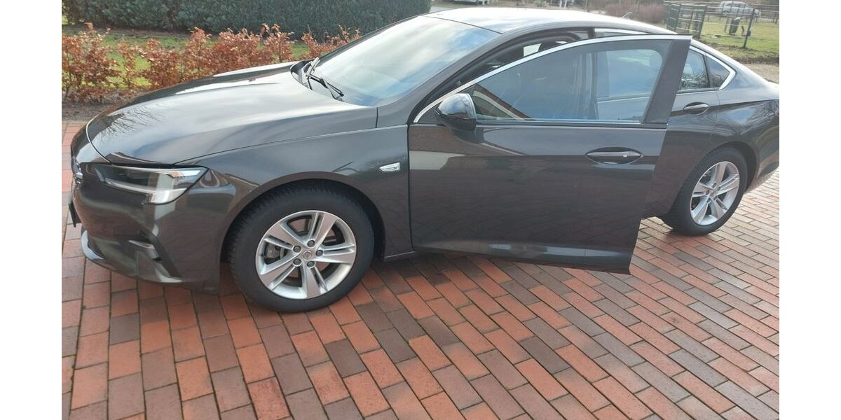 Opel Insignia 64.000 km 17.999 &euro; Westoverledingen 26810
