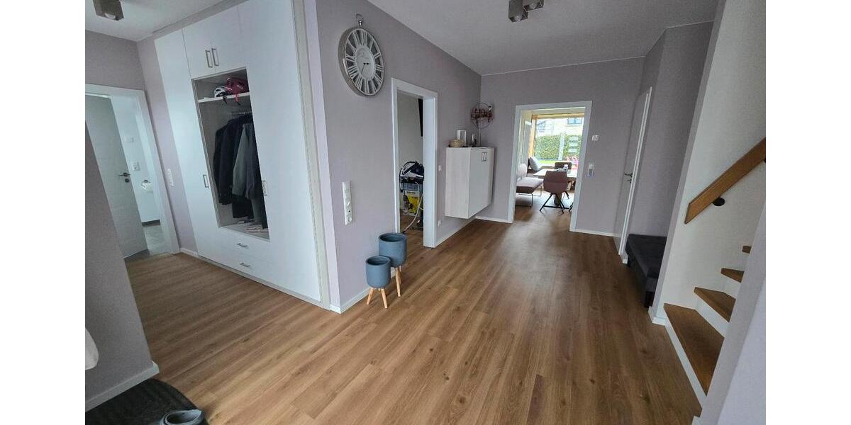 Villa Leer (Ostfriesland) - 6.5 Zimmer, 238 m&sup2;, 875.000&euro; | Angebot:26727621