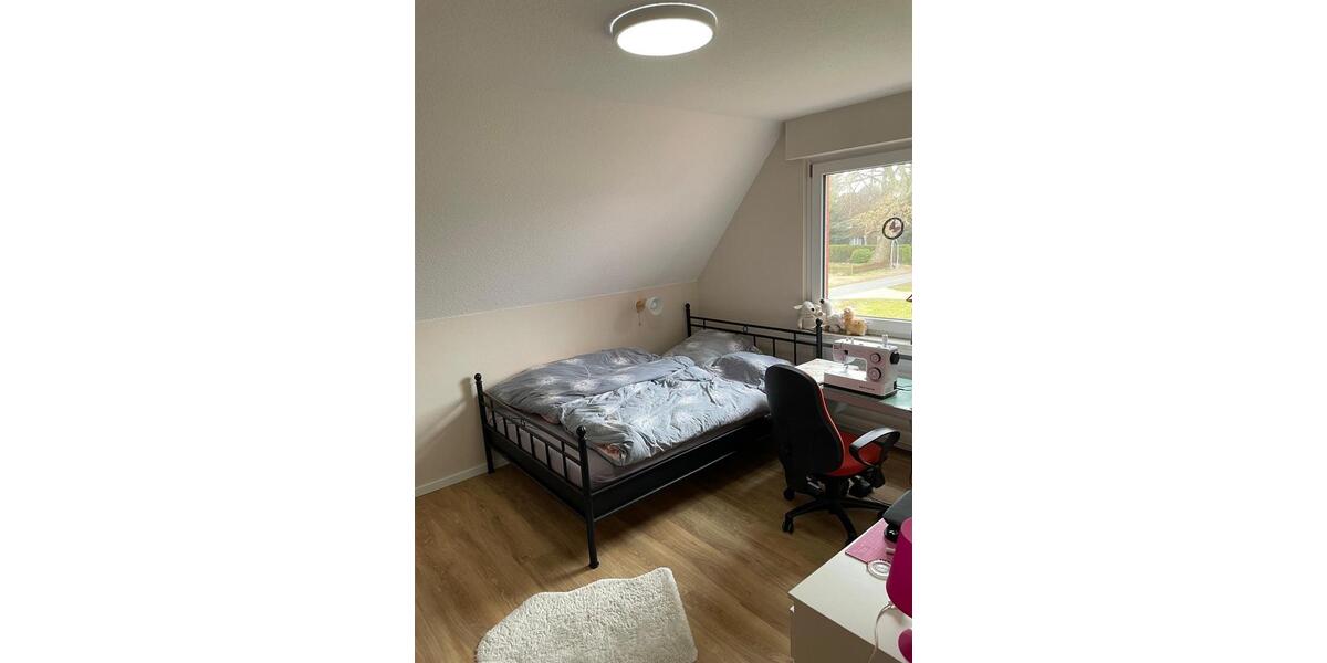 Einfamilienhaus Hesel - 7 Zimmer, 180 m&sup2;, 330.000&euro; | Angebot:25942770