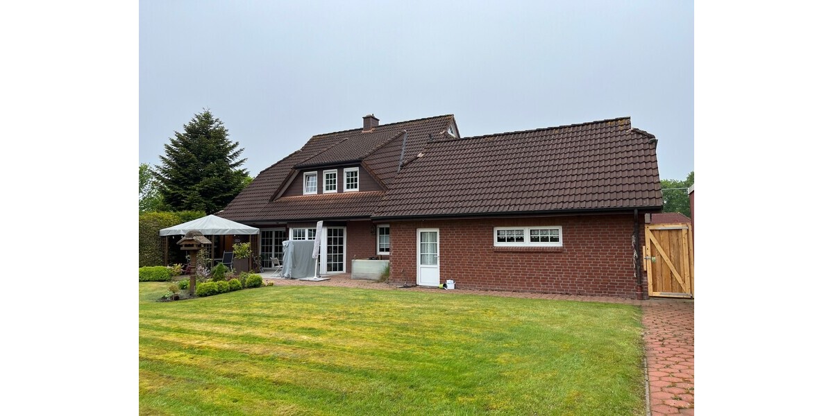Großzügiges Wohnhaus mit Vollkeller in verkehrsgünstiger Wohnlage von Westerende-Kirchloog - Einfamilienhaus Ihlow | Angebot:26998612