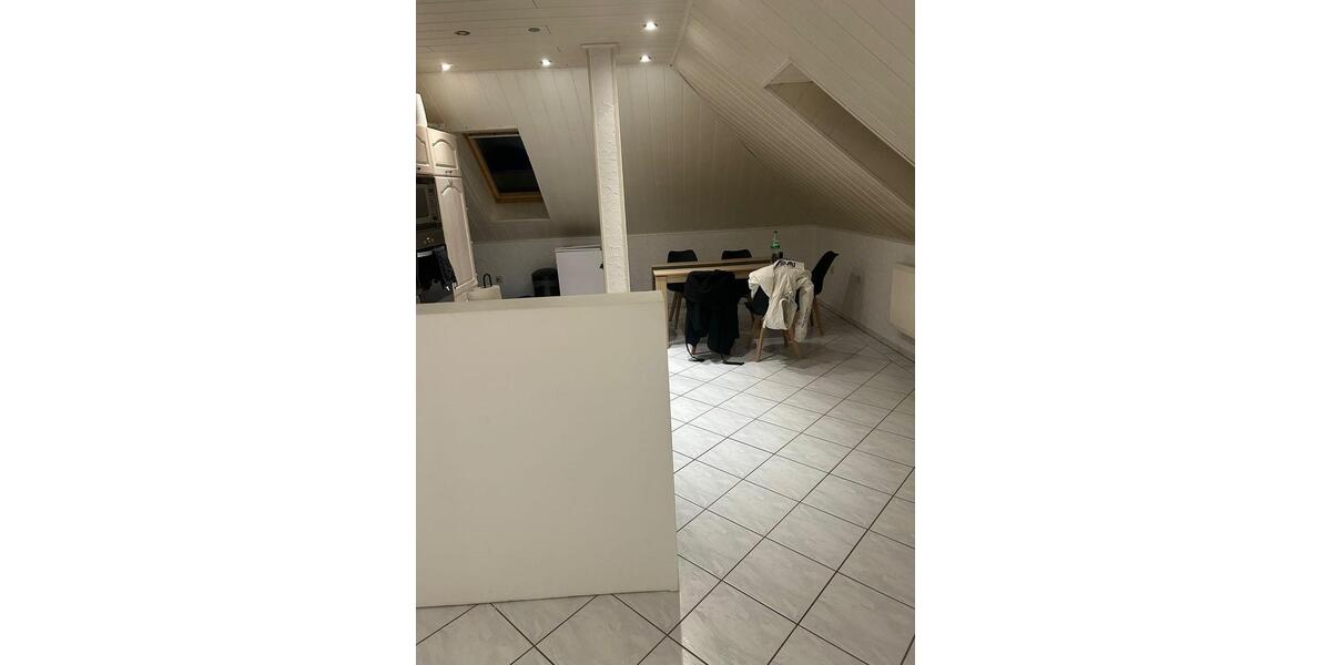 Dachgeschoßwohnung Westoverledingen - 3 Zimmer, 75 m&sup2;, 580&euro; | Angebot:26697605