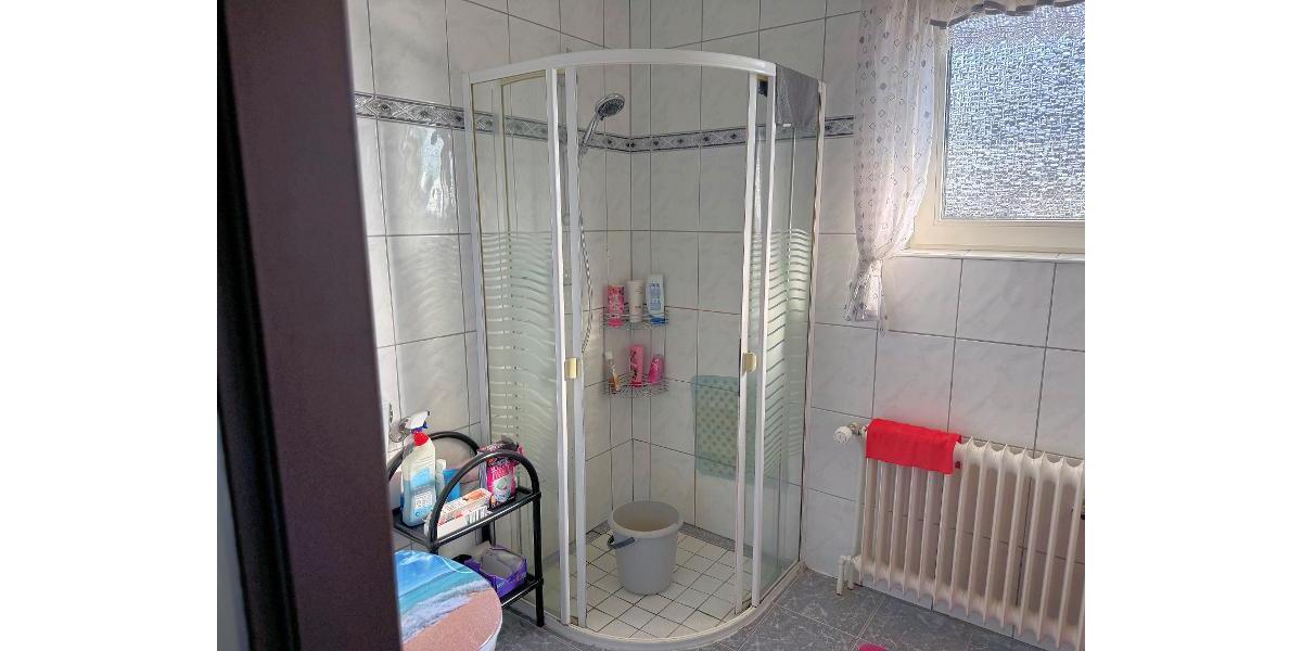 Großes Einfamilienhaus in Osteel (SG Brookmwerland) (Mindestgebot: 239.000 EUR) - Einfamilienhaus Osteel | Angebot:26477965