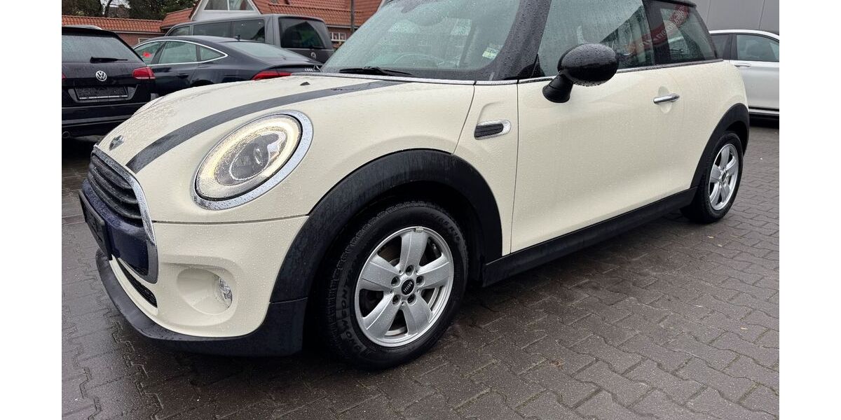 Mini Cooper 123.020 km 10.900 &euro; Moormerland 26802