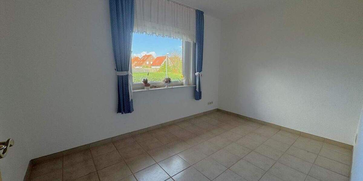 Bungalow Berumbur - 4 Zimmer, 135 m&sup2;, 295.000&euro; | Angebot:25736855