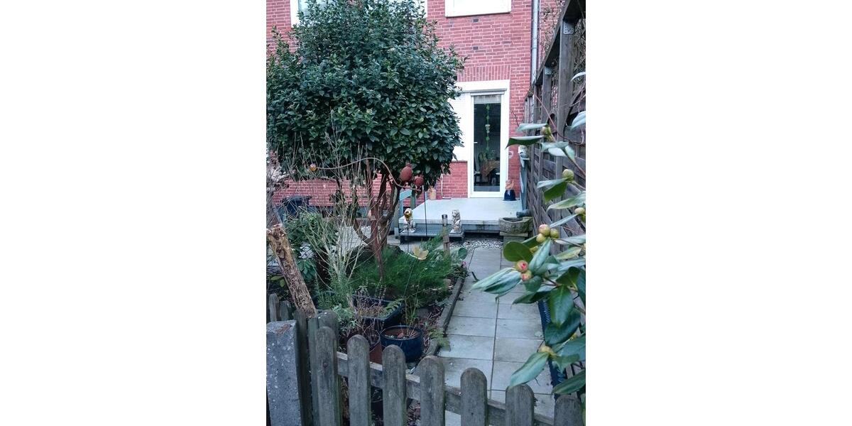 Mehrfamilienhaus, Wohnhaus Emden Tholenswehr - 7.5 Zimmer, 180 m&sup2;, 340.000&euro; | Angebot:25406796