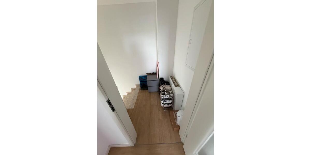Dachgeschoßwohnung Großefehn - 3 Zimmer, 85 m&sup2;, 750&euro; | Angebot:26041146