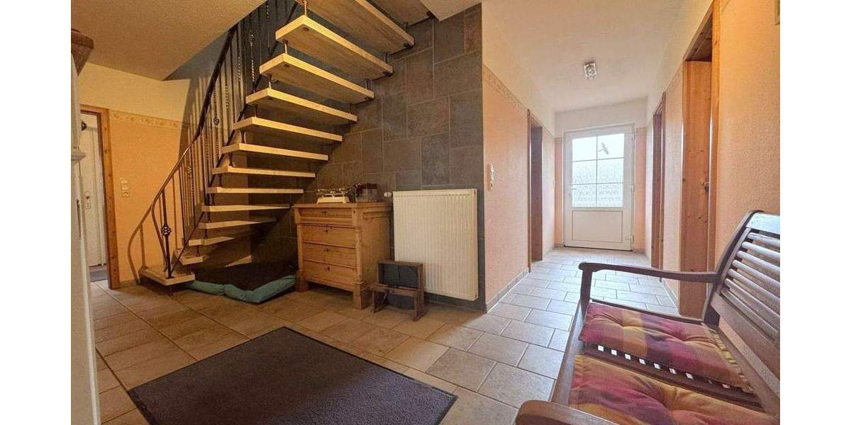 Einfamilienhaus Berumbur - 6 Zimmer, 209 m&sup2;, 475.000&euro; | Angebot:25689849