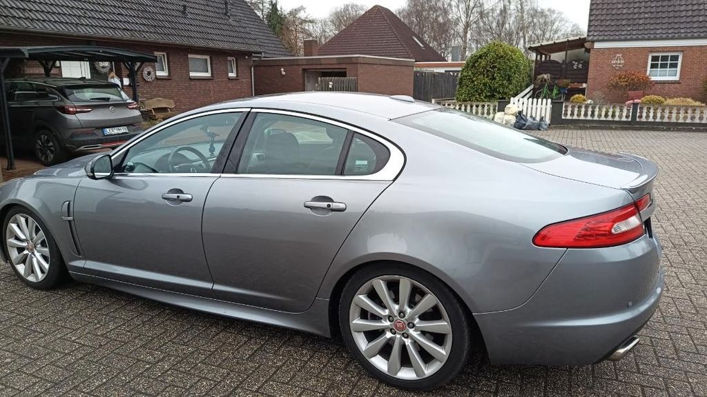Jaguar XF 200.200 km 5.950 &euro; Westoverledigen 26810