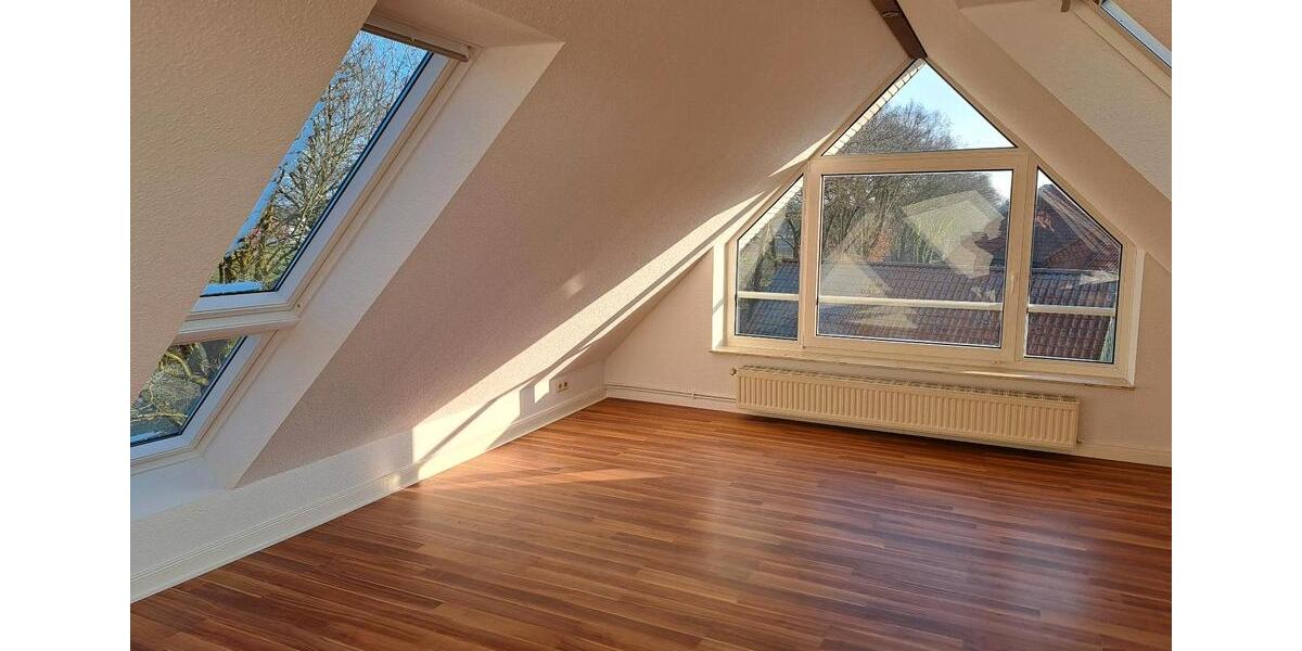 Dachgeschoßwohnung Hesel - 2 Zimmer, 50 m&sup2;, 490&euro; | Angebot:25448879