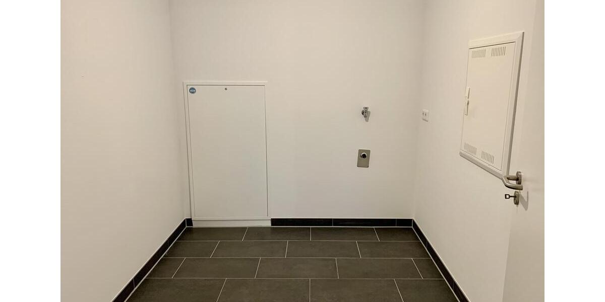 Etagenwohnung Leer (Ostfriesland) - 2 Zimmer, 65 m&sup2;, 1.271&euro; | Angebot:24651845