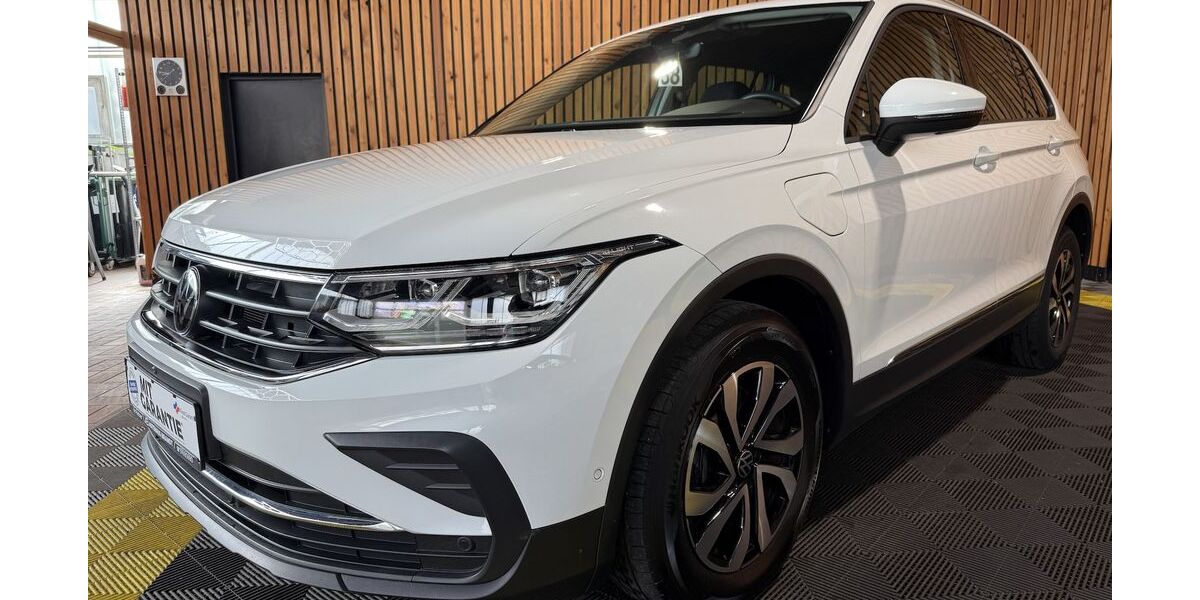 VW Tiguan 75.917 km 25.850 &euro; Leer 26789