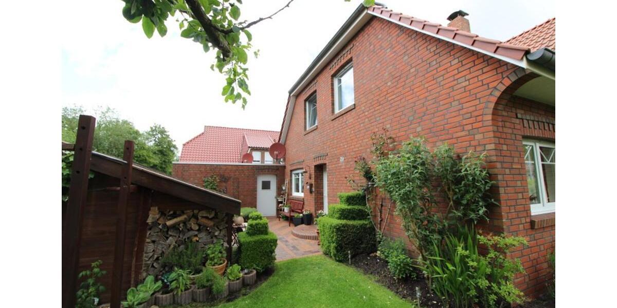 Einfamilienhaus Aurich Georgsfeld und Tannenhausen - 9 Zimmer, 260 m&sup2;, 650.000&euro; | Angebot:25283377