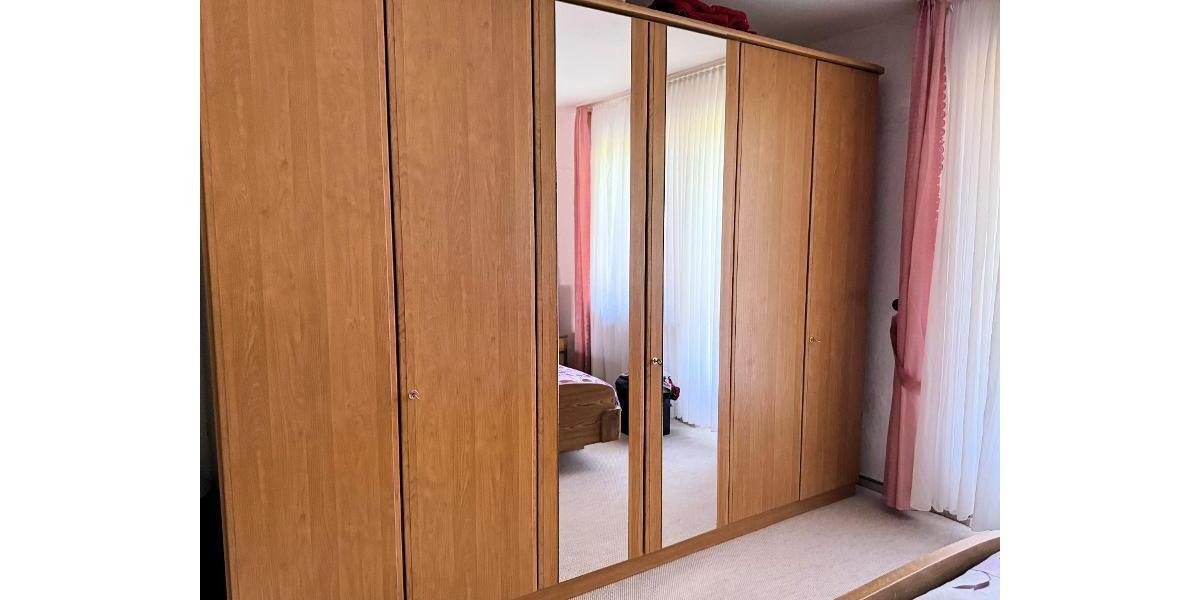 Großes Einfamilienhaus in Osteel (SG Brookmwerland) (Mindestgebot: 239.000 EUR) - Einfamilienhaus Osteel | Angebot:26477965