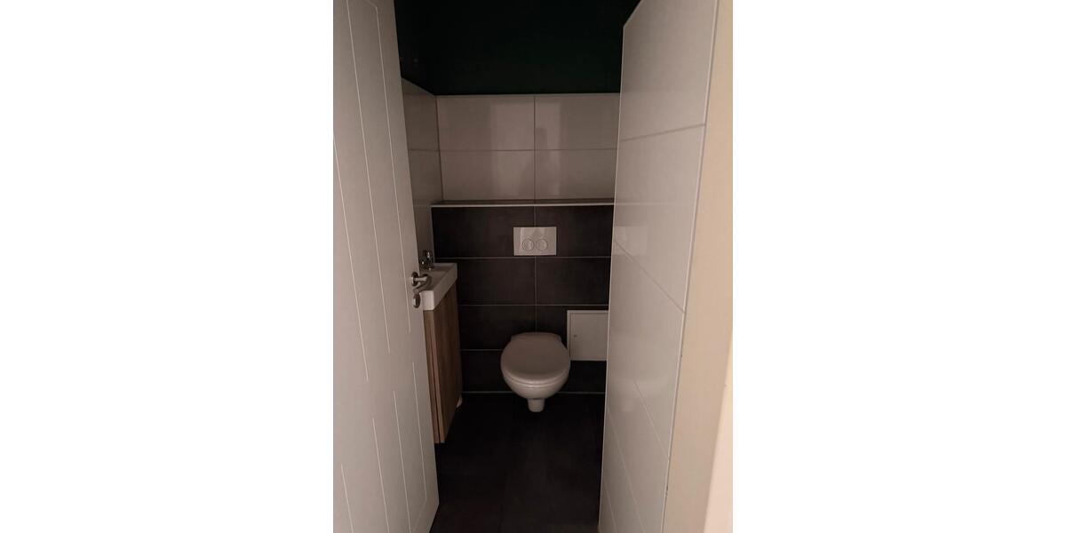 Etagenwohnung Emden Tholenswehr - 3 Zimmer, 119 m&sup2;, 800&euro; | Angebot:25650371