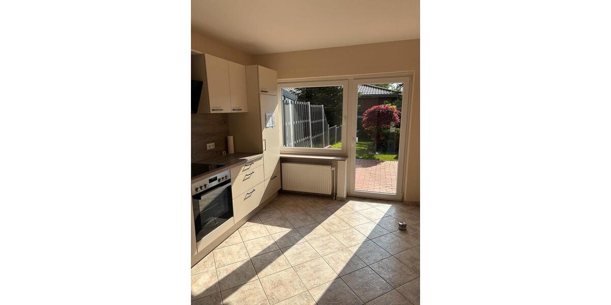 Doppelhaushälfte Norden - 4 Zimmer, 100 m&sup2;, 825&euro; | Angebot:26690434