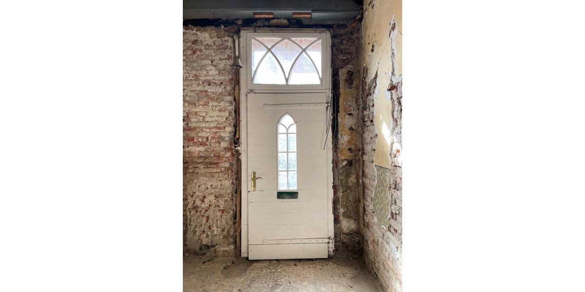 Mehrfamilienhaus, Wohnhaus Hage - 10 Zimmer, 300 m&sup2;, 500&euro; | Angebot:26197226