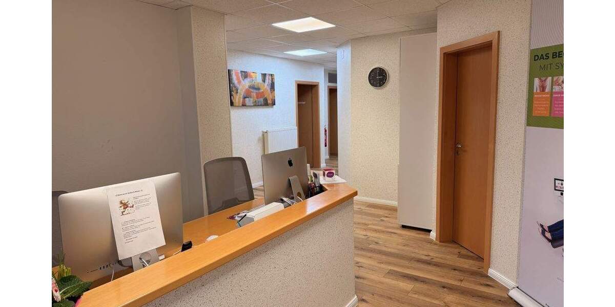 Gewerbeobjekt Südbrookmerland / Moordorf Moordorf - 5 Zimmer, 1.500&euro; | Angebot:25695439