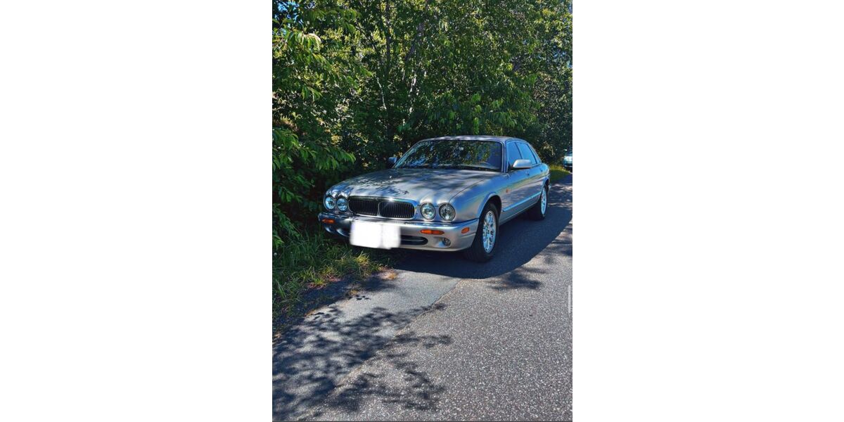 Jaguar XJ8 201.800 km 8.999 &euro; Westoverledingen 26810