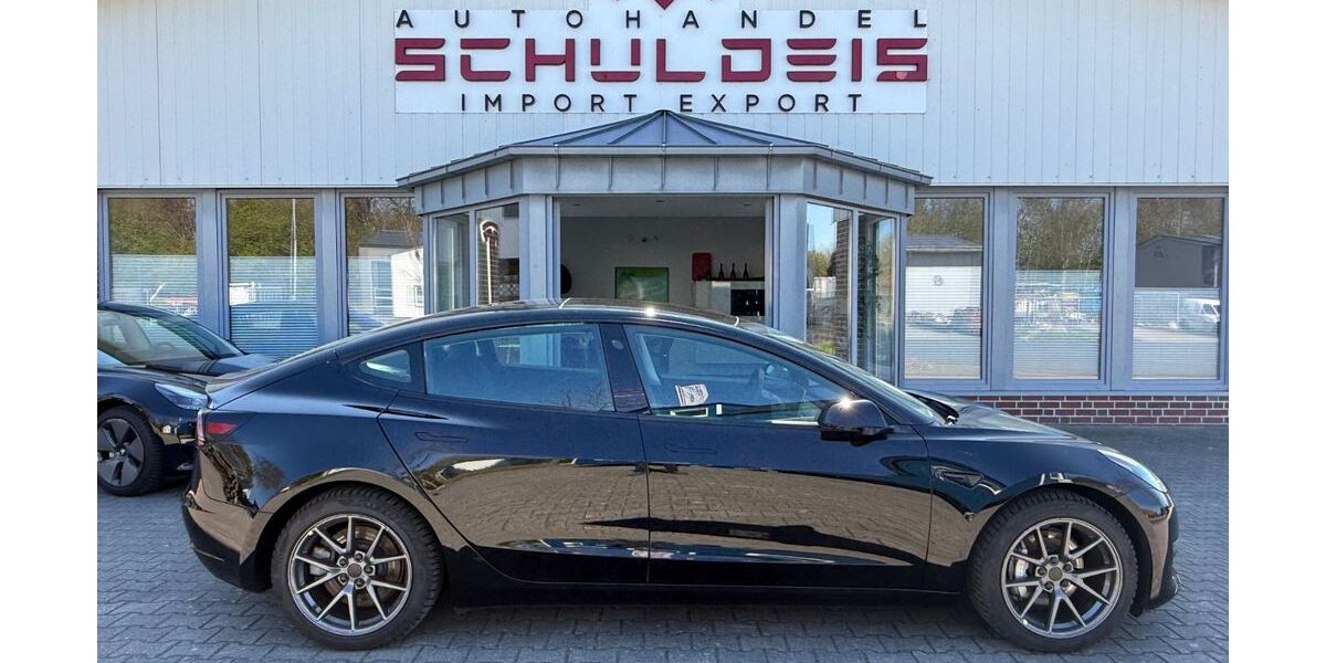 Tesla Model 3 141.500 km 23.490 &euro; Neukamperfehn 26835