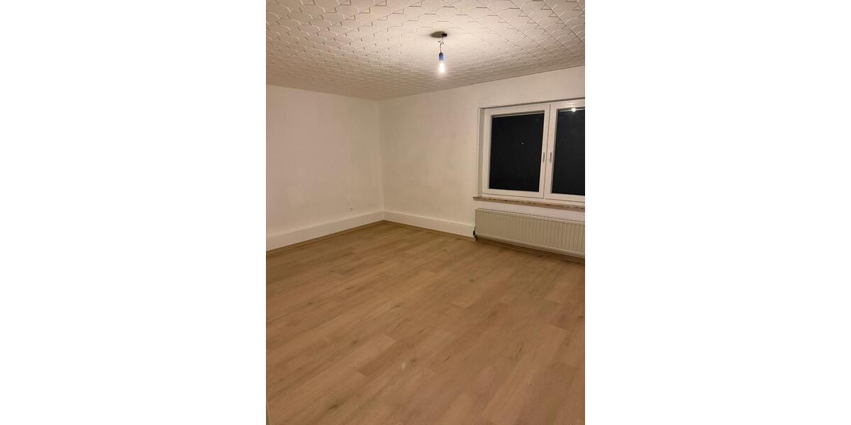 Etagenwohnung Bunde - 3 Zimmer, 120 m&sup2;, 950&euro; | Angebot:25026849