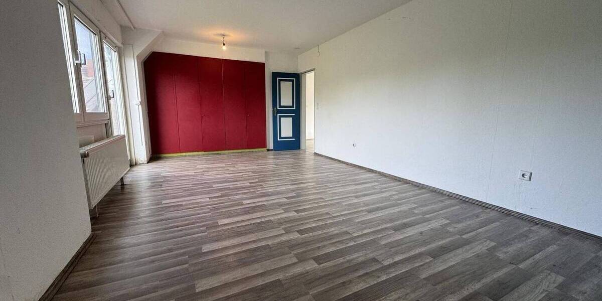 Mehrfamilienhaus, Wohnhaus Hage - 8 Zimmer, 246 m&sup2;, 238.000&euro; | Angebot:26712820