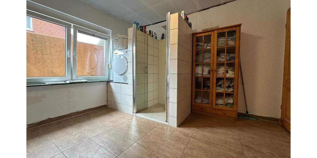 Mehrfamilienhaus, Wohnhaus Weener Stapelmoor - 5 Zimmer, 170 m&sup2;, 225.000&euro; | Angebot:25836701