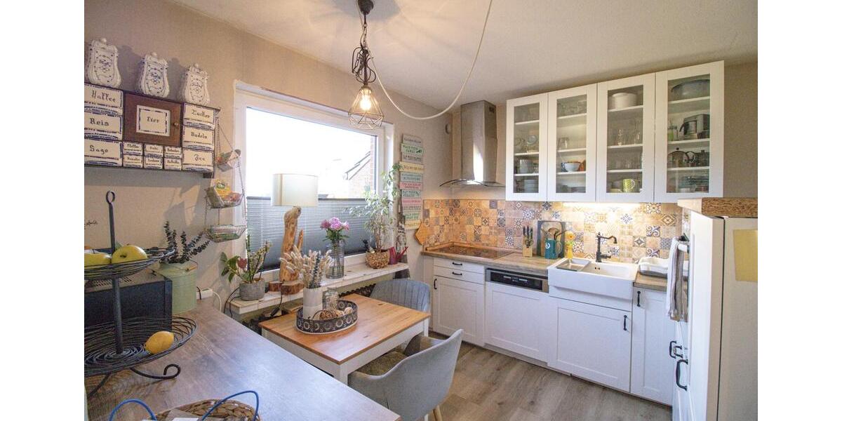 Reihenhaus Emden - 4 Zimmer, 180 m&sup2;, 245.000&euro; | Angebot:25801727