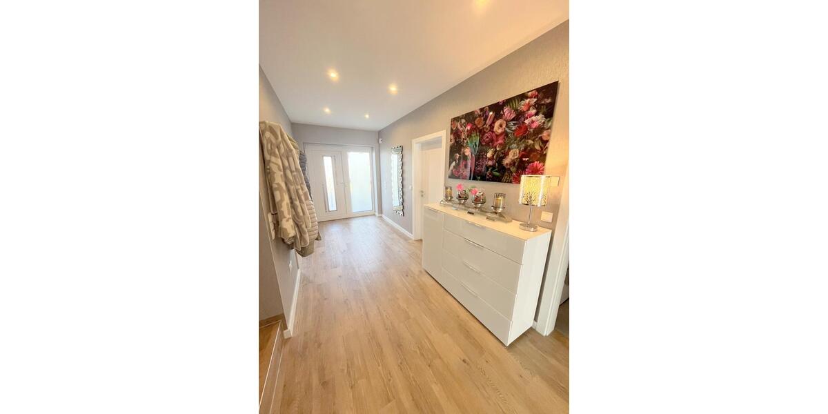 Doppelhaushälfte Emden - 6 Zimmer, 239 m&sup2;, 599.000&euro; | Angebot:26112405