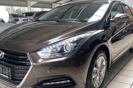 Hyundai i40 236.175 km 9.900 &euro; Großefehn 26629