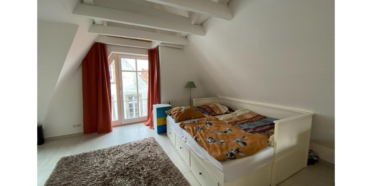 Dachgeschoßwohnung Emden - 1 Zimmer, 34 m&sup2;, 500&euro; | Angebot:26693063