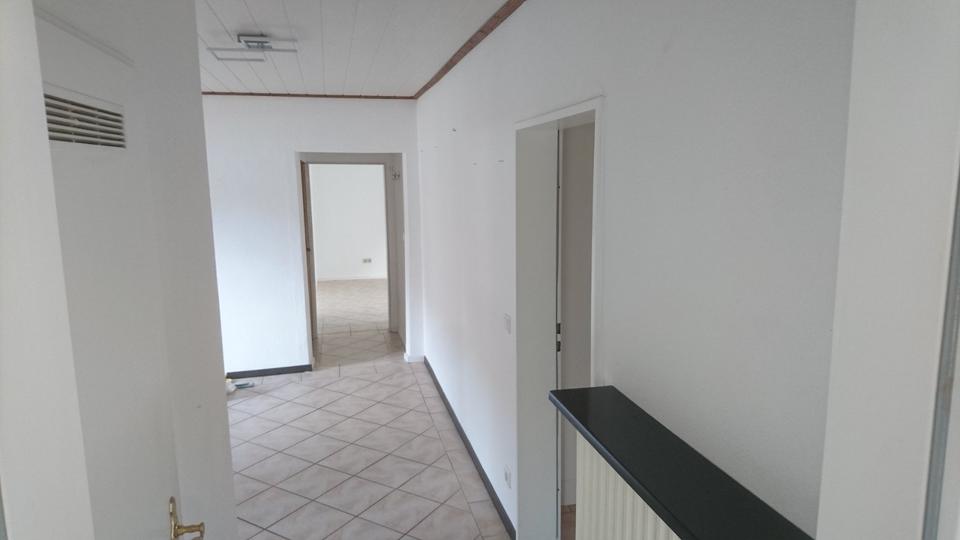 Erdgeschoßwohnung Leer (Ostfriesland) - 2 Zimmer, 93 m&sup2;, 800&euro; | Angebot:25946929