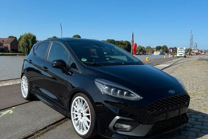 Ford Fiesta 111.764 km 14.500 &euro; Weener 26826