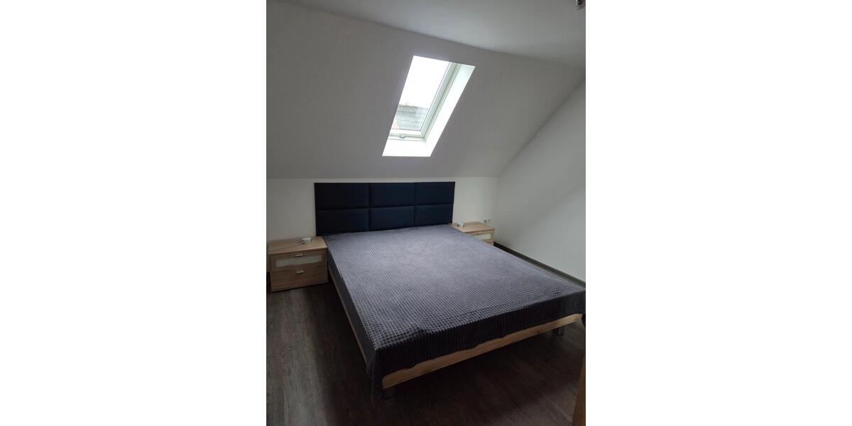 Dachgeschoßwohnung Aurich Georgsfeld und Tannenhausen - 3 Zimmer, 80 m&sup2;, 950&euro; | Angebot:25988502