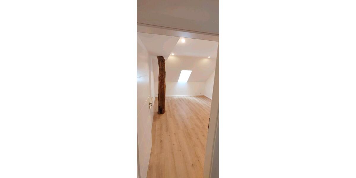 Etagenwohnung Großefehn - 5 Zimmer, 160 m&sup2;, 999&euro; | Angebot:24779412