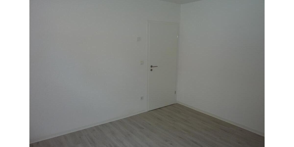 Erdgeschoßwohnung Aurich - 3 Zimmer, 86 m&sup2;, 950&euro; | Angebot:25831595
