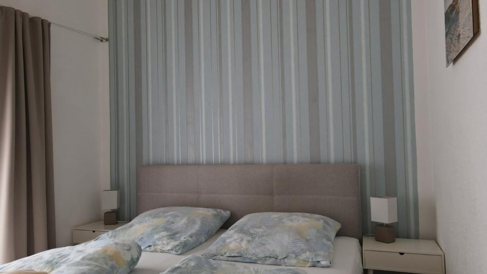 Einfamilienhaus Norden - 8 Zimmer, 240 m&sup2;, 425.000&euro; | Angebot:26006088