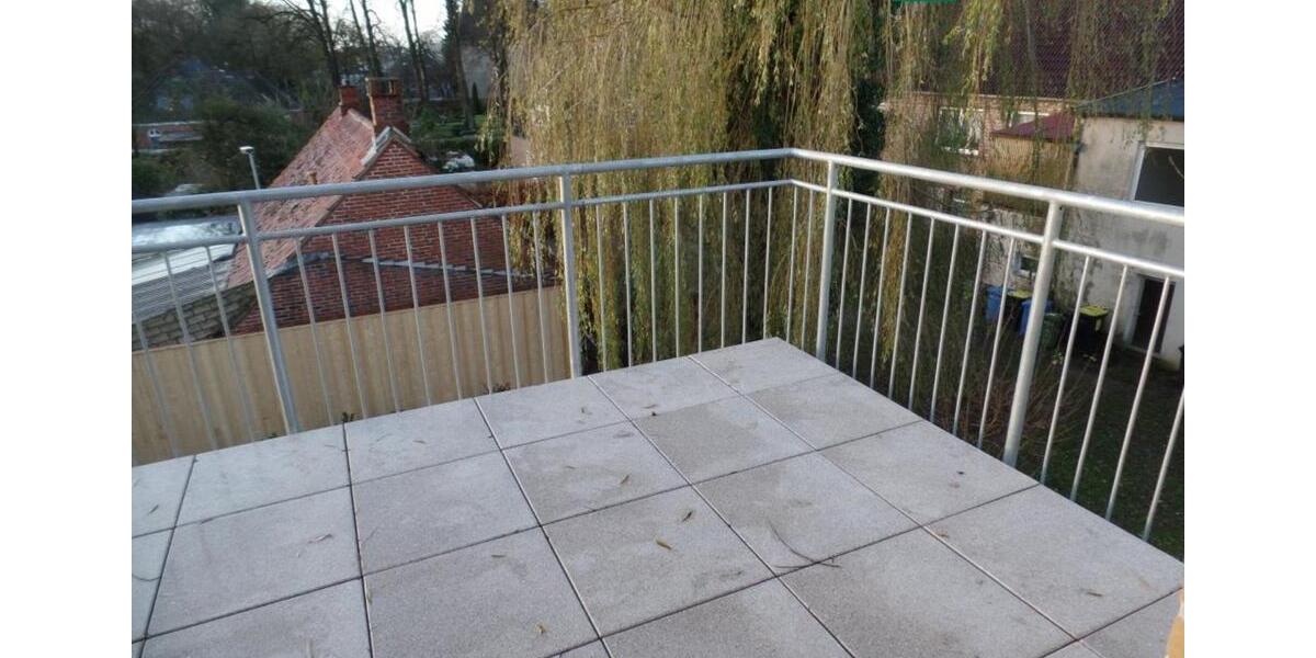 Dachgeschoßwohnung Aurich - 2.5 Zimmer, 73 m&sup2;, 730&euro; | Angebot:25180131