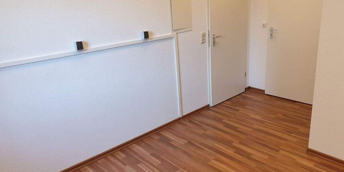 Gewerbeobjekt Emden Barenburg - 1 Zimmer, 70 m&sup2;, 495&euro; | Angebot:25678360