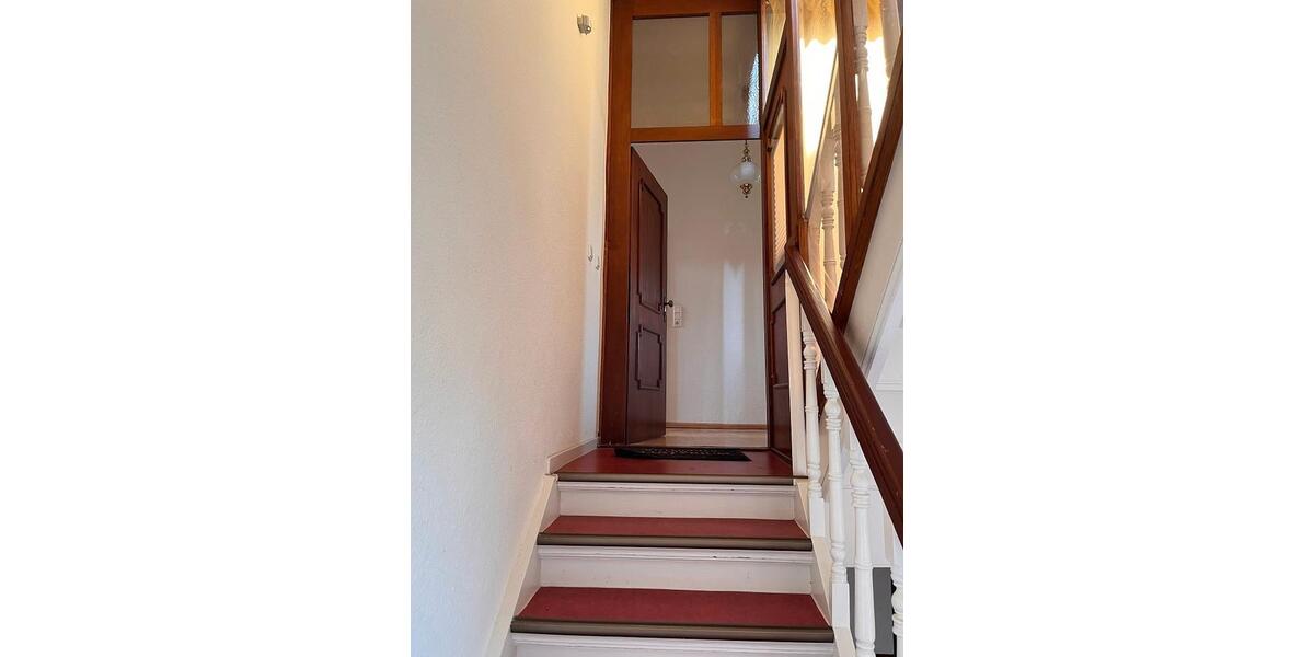 Etagenwohnung Emden - 5 Zimmer, 130 m&sup2;, 800&euro; | Angebot:26019066