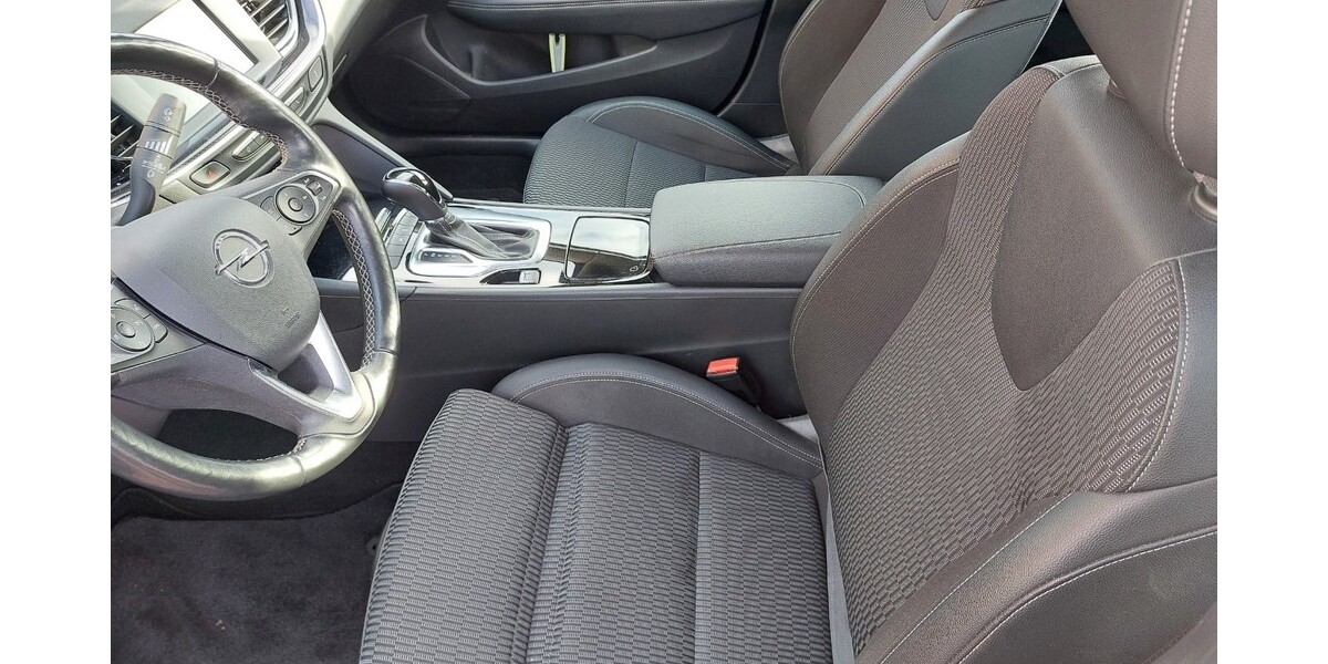 Opel Insignia 64.000 km 18.250 &euro; Westoverledingen 26810