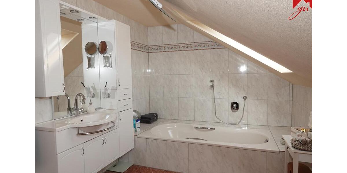 Einfamilienhaus Südbrookmerland - 8 Zimmer, 220 m&sup2;, 1.600&euro; | Angebot:25971905