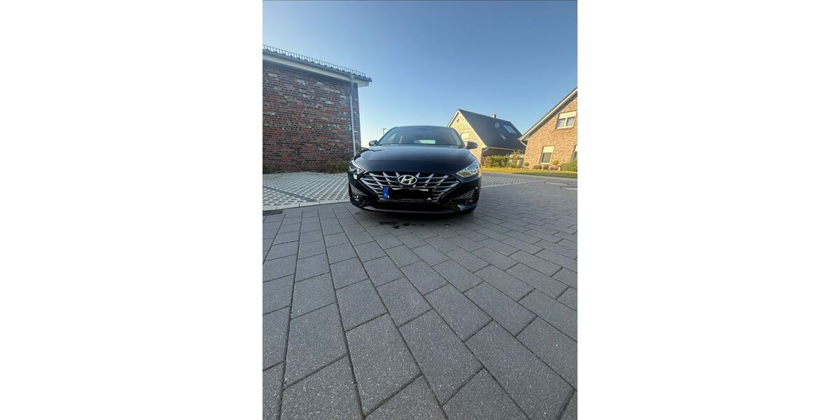 Hyundai i30 22.500 km 22.000 &euro; Westoverledingen 26810