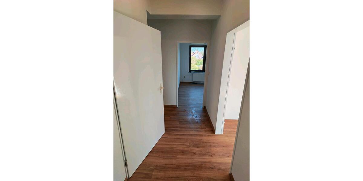 Etagenwohnung Leer (Ostfriesland) - 3 Zimmer, 90 m&sup2;, 890&euro; | Angebot:25979174