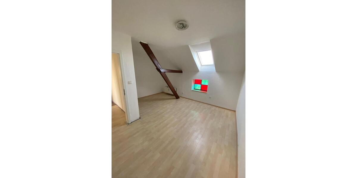 Dachgeschoßwohnung Westoverledingen - 1.5 Zimmer, 140 m&sup2;, 720&euro; | Angebot:26415959