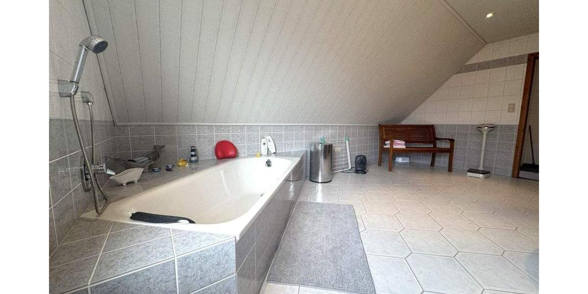 Einfamilienhaus Berumbur - 6 Zimmer, 209 m&sup2;, 475.000&euro; | Angebot:25689849