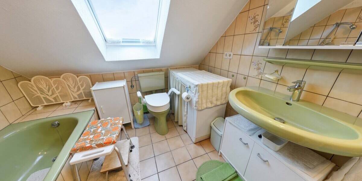 Mehrfamilienhaus, Wohnhaus Leer Loga - 7 Zimmer, 187 m&sup2;, 329.000&euro; | Angebot:26028314