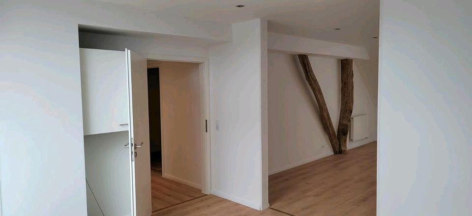 Dachgeschoßwohnung Großefehn - 4 Zimmer, 160 m&sup2;, 1.100&euro; | Angebot:26610301
