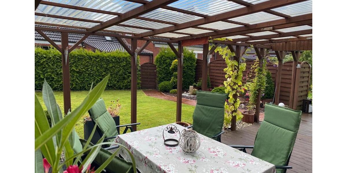 Reihenhaus Emden Tholenswehr - 5 Zimmer, 90 m&sup2;, 100&euro; | Angebot:24401832