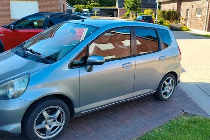 Honda Jazz 245.000 km 1.750 &euro; Hesel 26835